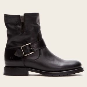 Black Frye Boots 🥾 Natalie Engineer Short